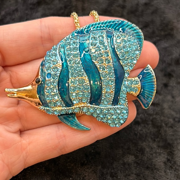 Betsey Johnson Turquoise Stripe Fish Pendant Necklace - Picture 3 of 4